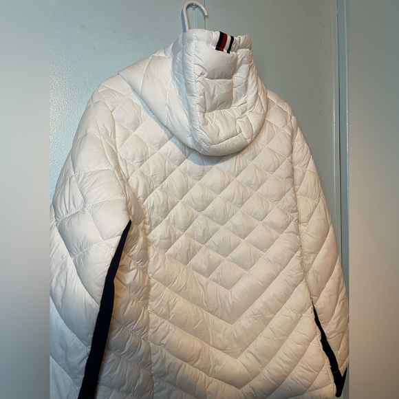 Women’s Tommy Hilfiger Coat - Picture 9 of 9